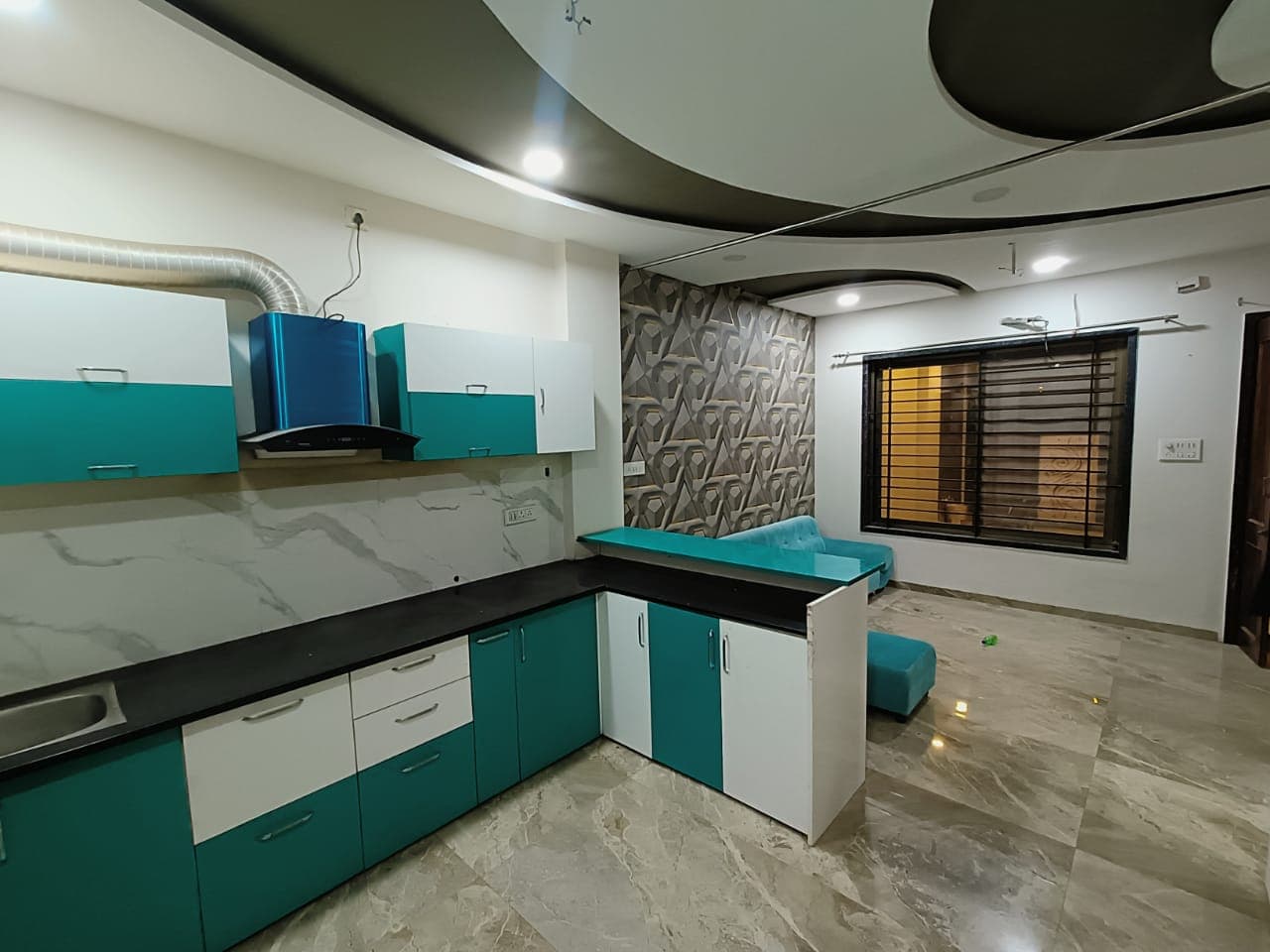 2 BHK Flat for Rent in , Bengali Square, Indore