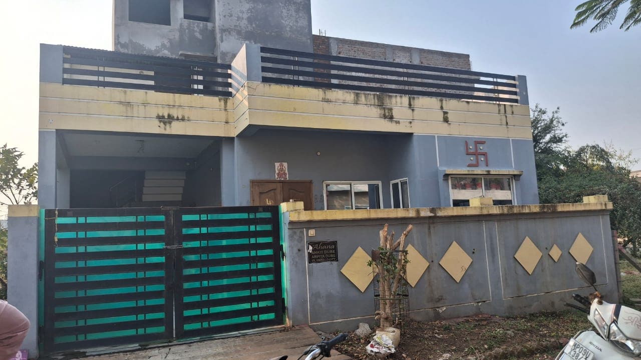 House for Sale in Near Aurobindo Hospital, Bhawarsala, Indore